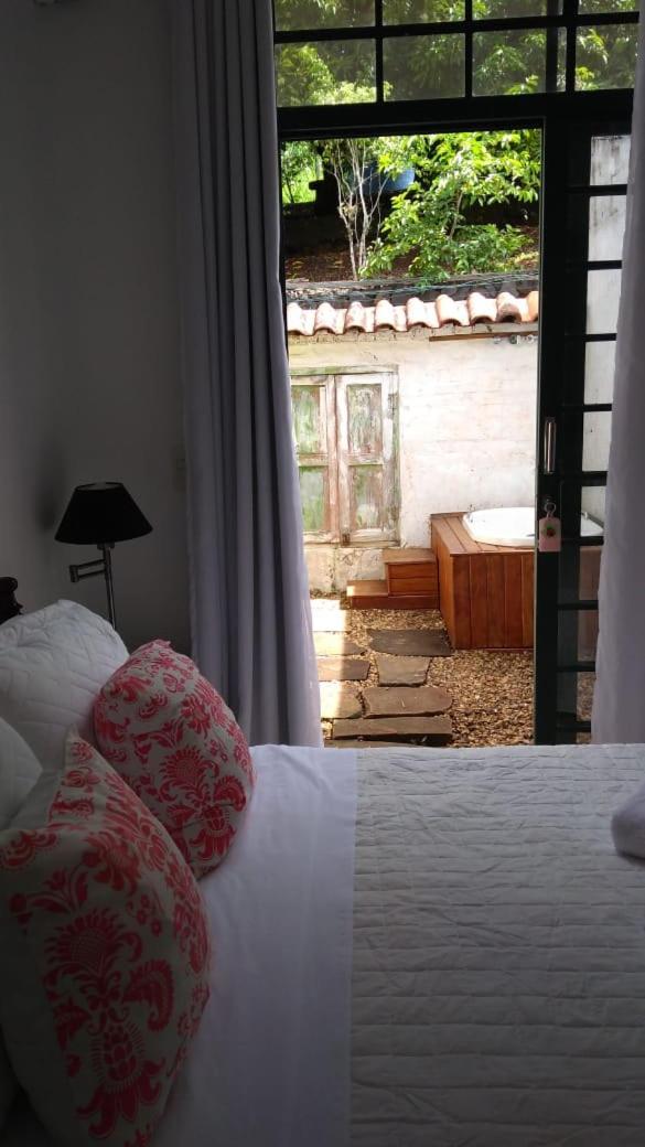 Chacara Ando Bed And Breakfast Águas de Santa Barbara Buitenkant foto